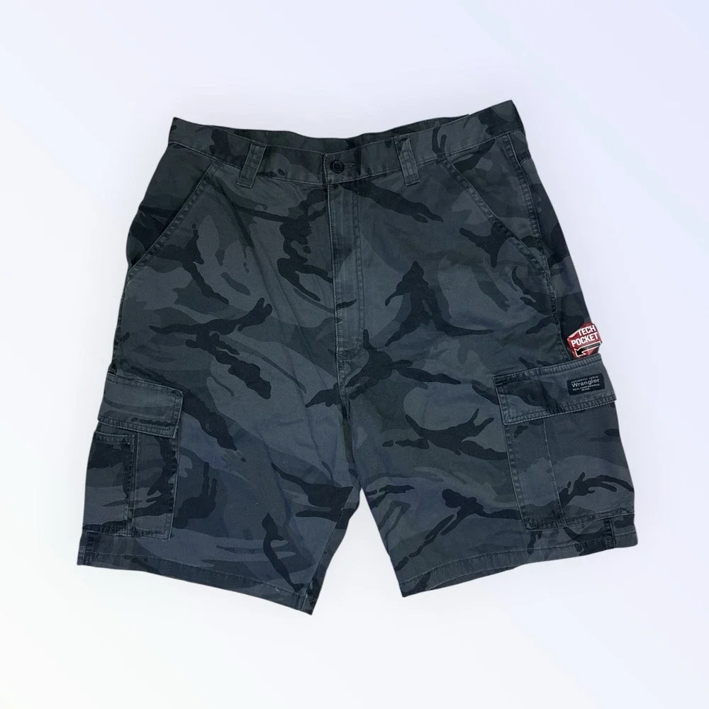 Wrangler Camo Cargo Shorts Men's 36 Gray Black Camouflage Military NEW